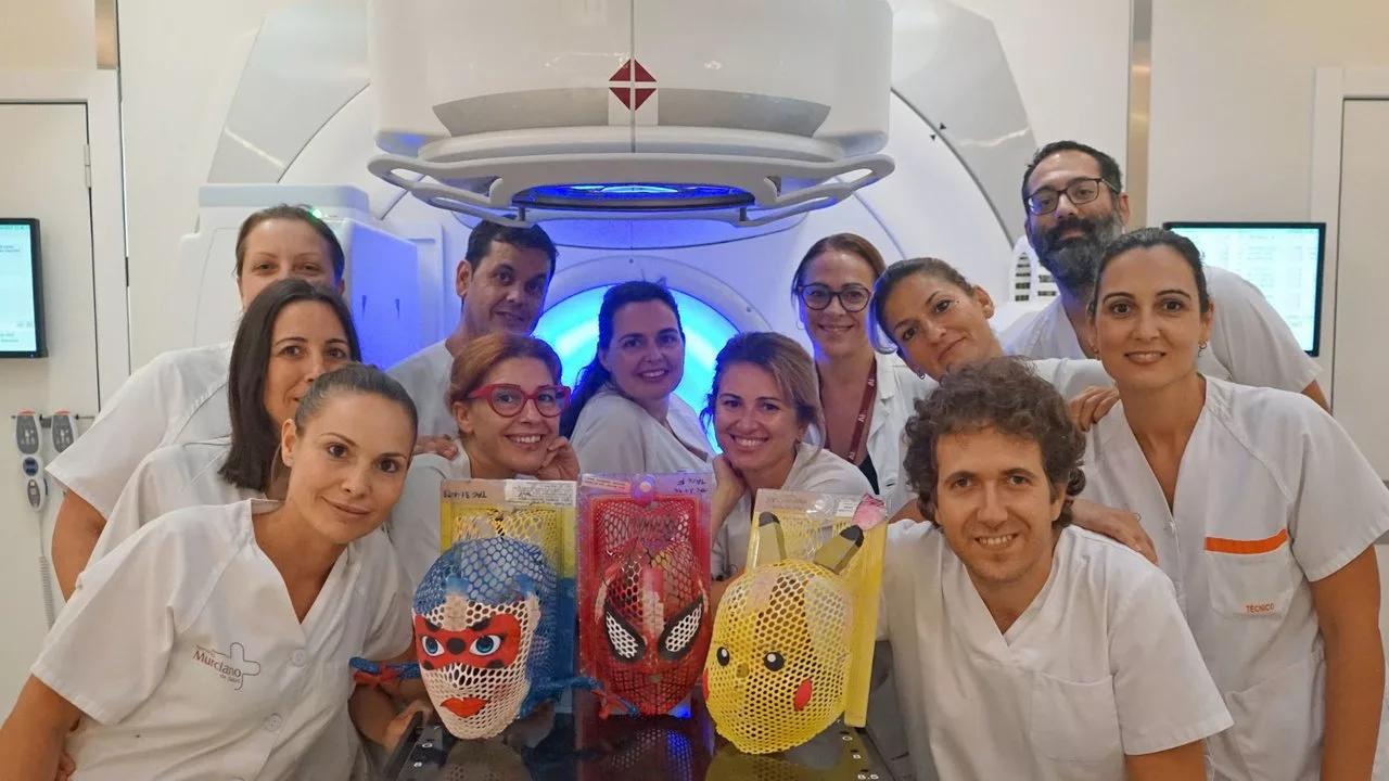 Lee más sobre el artículo El Hospital La Arrixaca desarrolla un proyecto de humanización para niños en radioterapia por cáncer